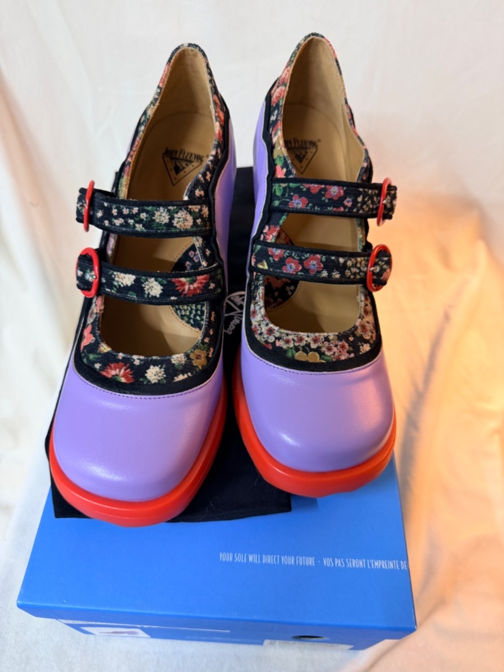 JOHN FLUEVOG PARADA - Picture 6 of 8